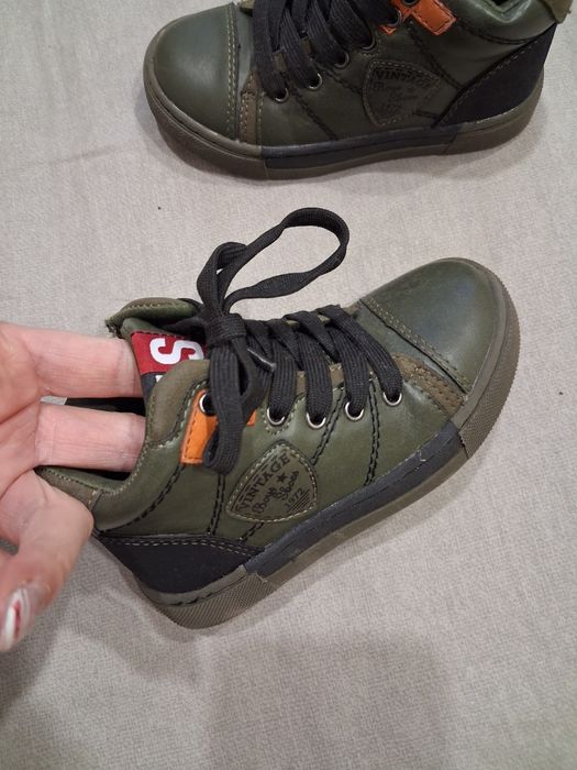 Маратонки и сандали 22, 23 номер