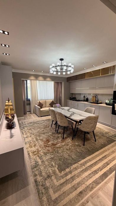 Ц2 Алайский 3в4/5/9 Французская планировка 
Площадь-75m2