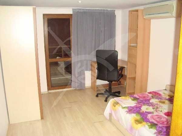 Дава се под наем многостаен апартамент в Кършияка! 1739591