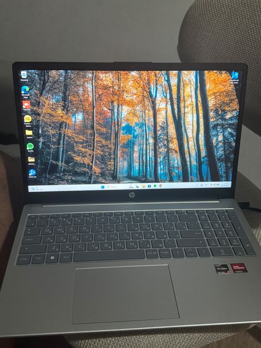 HP ноутбук в хорошем состоянии