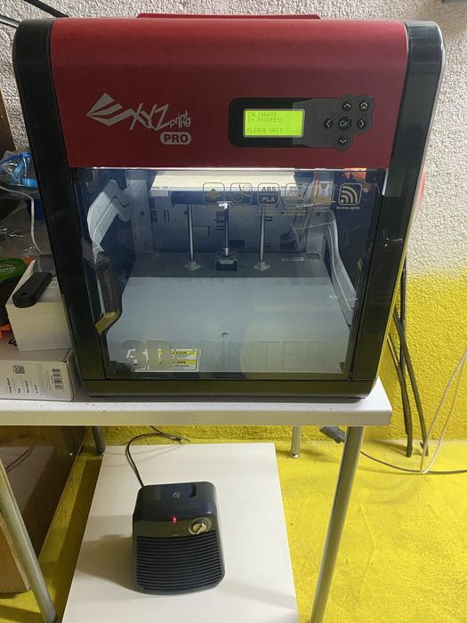 XYZ DaVinci Pro 3d принтер