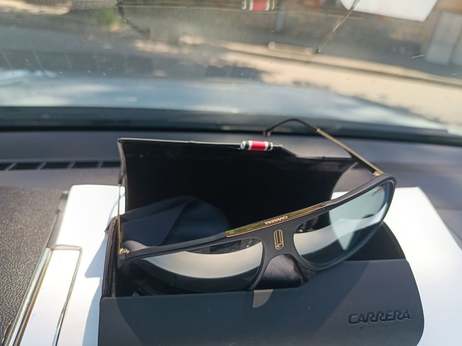 слънчеви очила Carrera