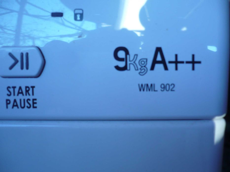 Пералня Hotpoint ARISTON MWL 902