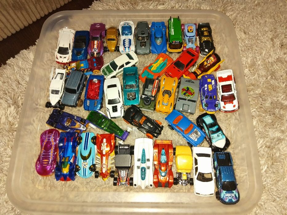 Hot wheels колички