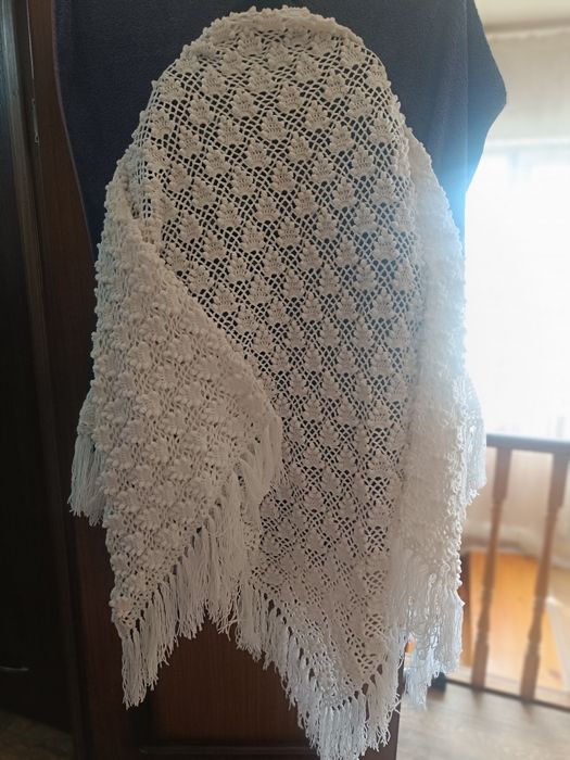 Продам шаль новая