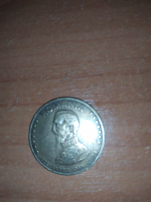 Vând ce se vede în imagini.Pret fix.8000.Ron