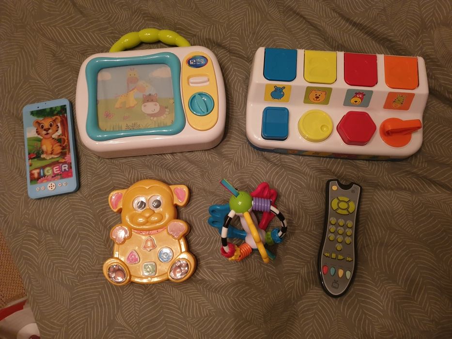 Играчки за 0-12 месеца - 10 евро общо