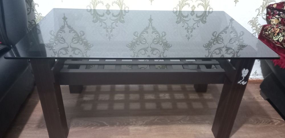 Просто стол для дома и можно для офиса