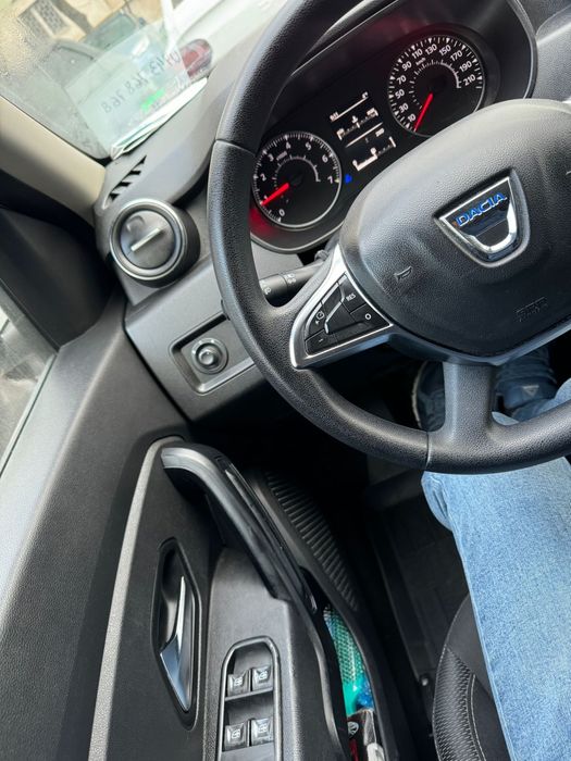 ~Dacia Duster~Foarte intretinuta~merita vazuta~