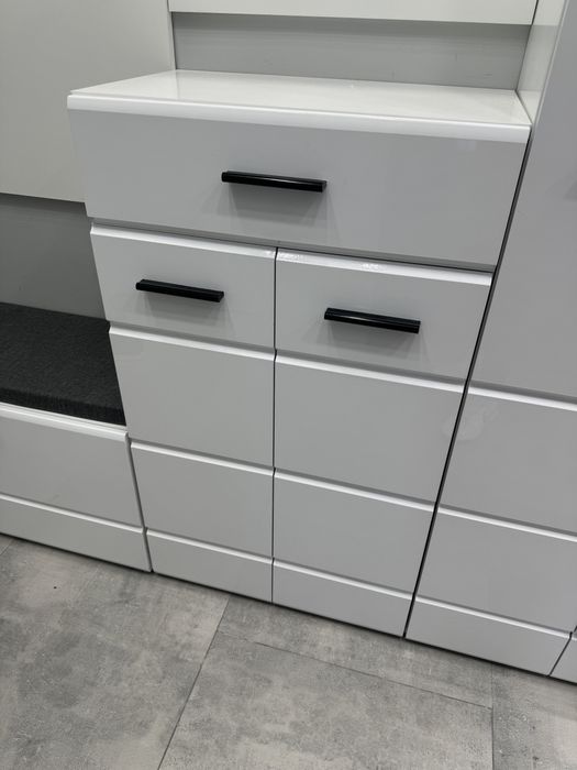 Прихожая, полный комлект ЛДСП