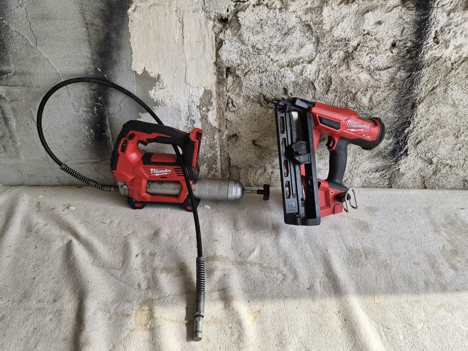 Scule Milwaukee  M18