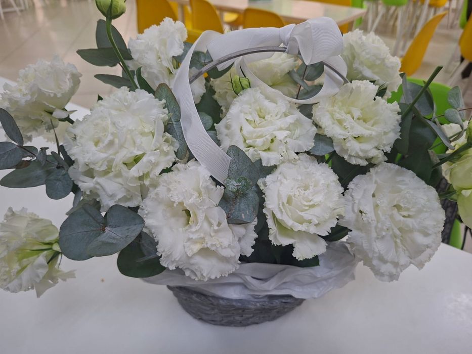 Цветы.