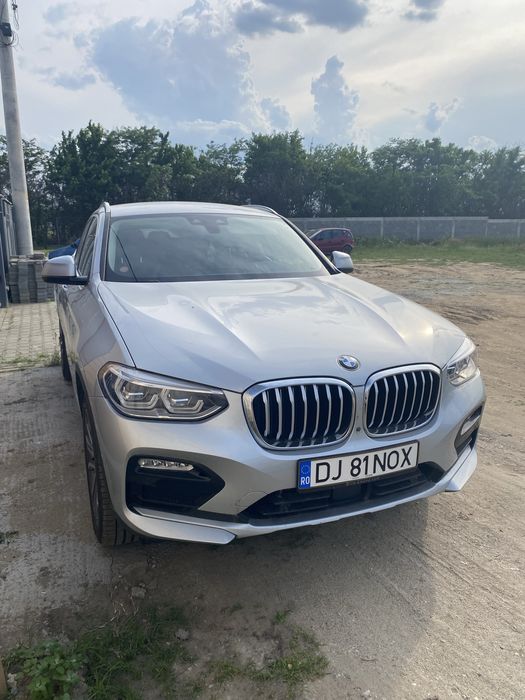 BMW X4/Hud/231cp/Camere 360/Gesture/Keyless