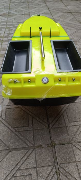 Лодка за захранка