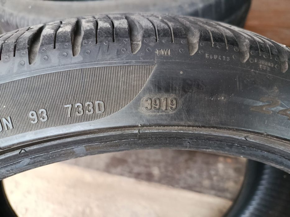 Летние шины Pirelli p-zero 245/40/19. 4 шт