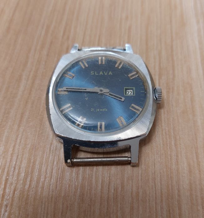 Стари руски ръчни часовници SLAVA и ПОБЕДА