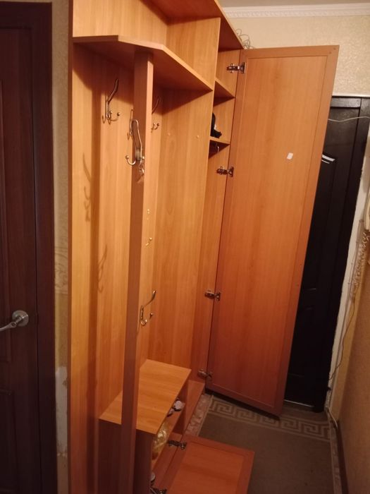 Продам шкаф для прихожей