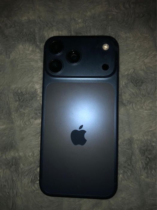 Айфон 17 про макс