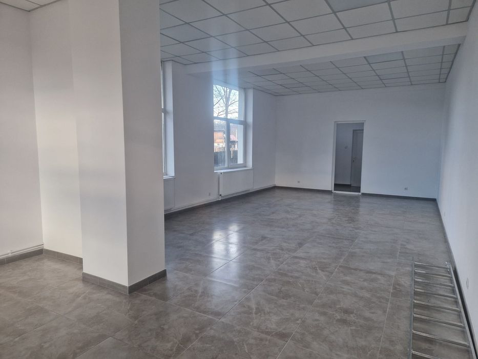 De închiriat Spațiu comercial Tazlau 62 mp utili, jud. NEAMT