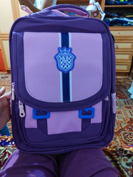 Продается Школьная сумка