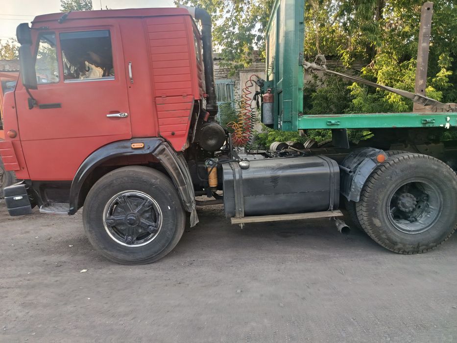 Продам КамАЗ тягач