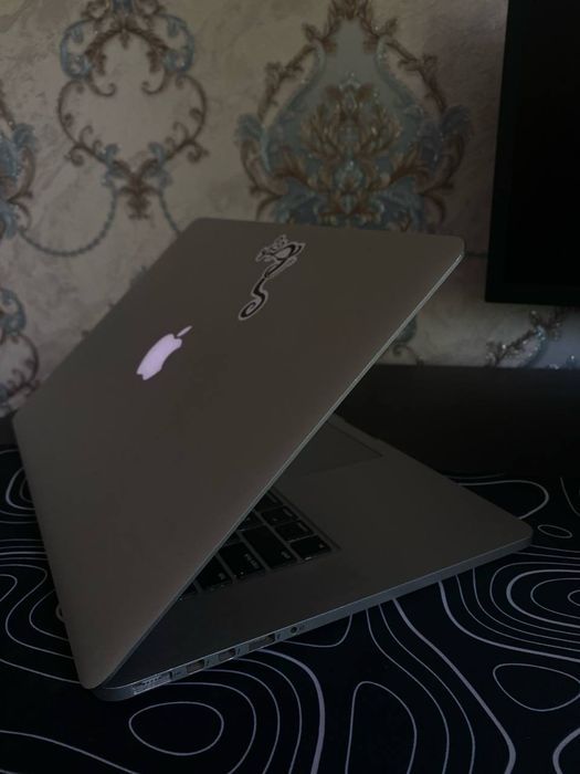 MacBook Pro 15.4 inch
