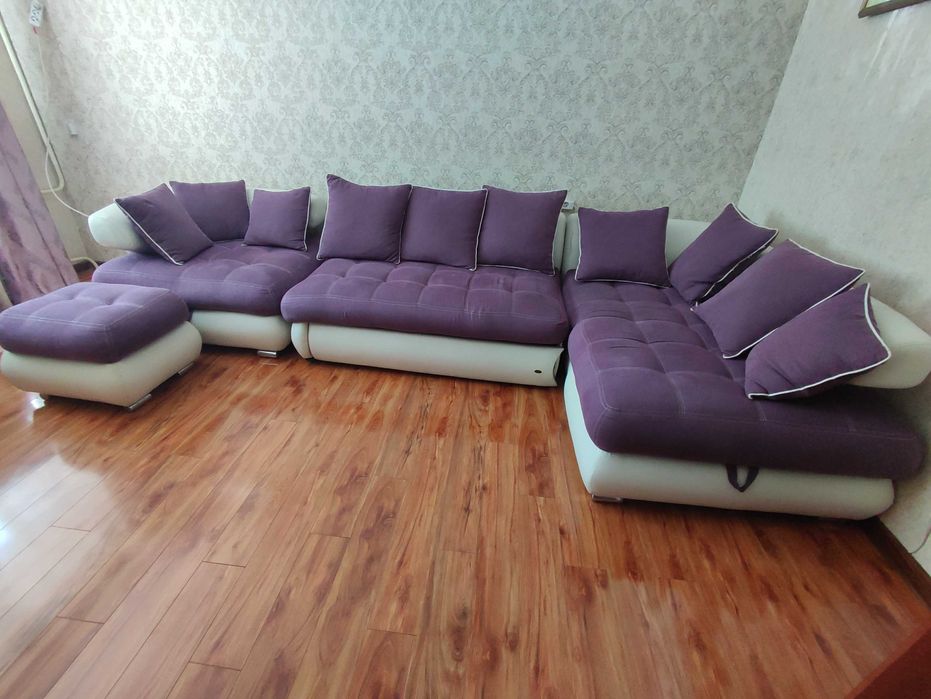 Продается большой диван