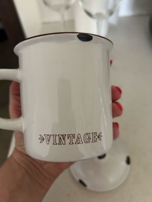 Винтидж порцелавова чаша с капак 250-280 мл.нова