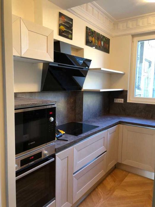 Дава се под наем Тристаен апартамент в София, Център - 160 кв.м за 1200 € - Снимка #4