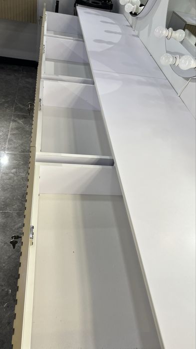 Mebel salon uchun