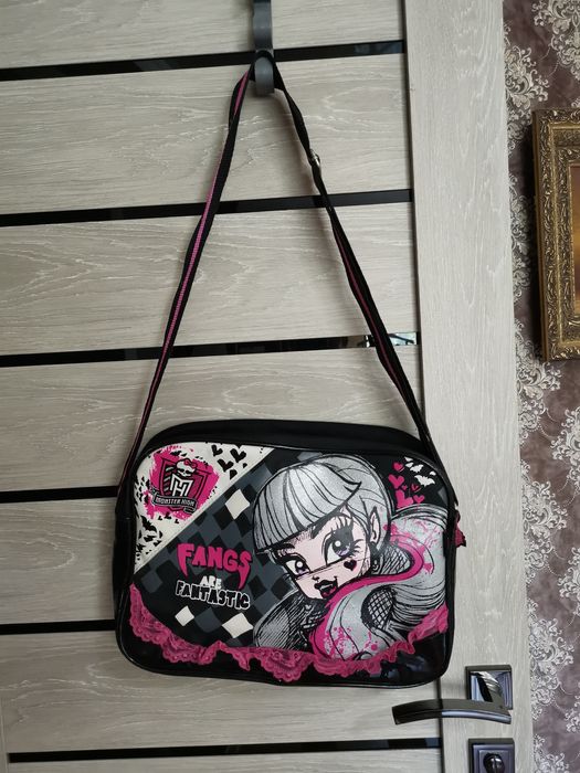 Продам школьную сумку