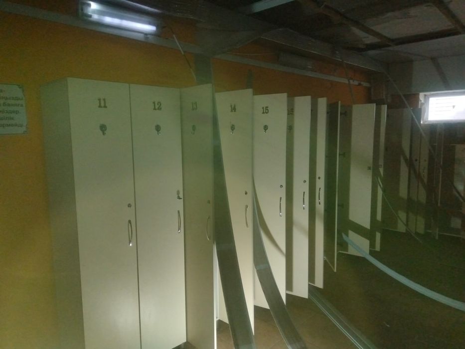 Шкафы для раздевалки