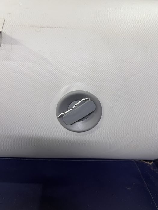 Продам лодку под мотор 280