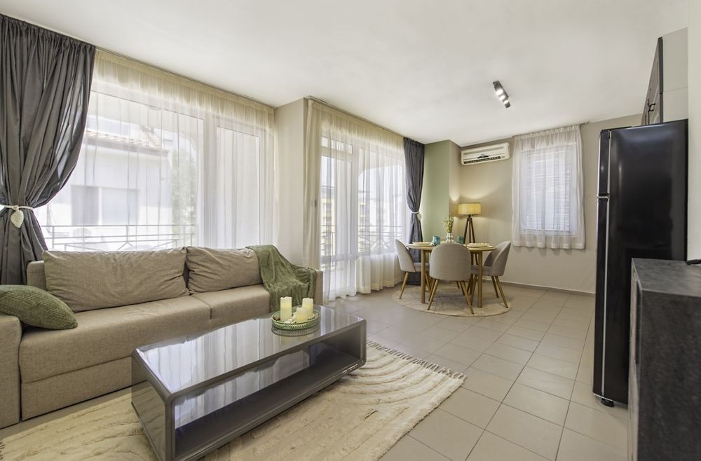 Продава се Тристаен апартамент в к.к. Слънчев бряг - 82 кв.м за 1196 €/кв.м - Снимка #6