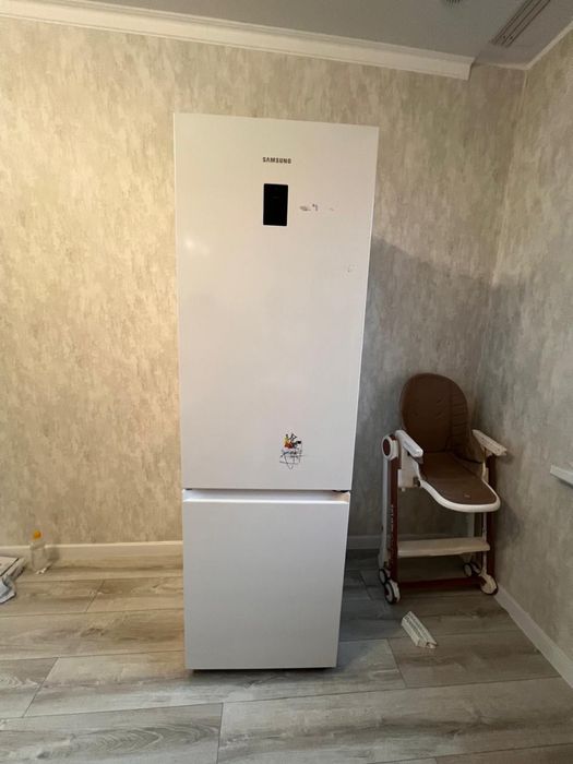 Холодильник samsung