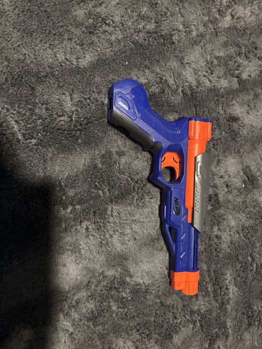 Pistol nerf,super puternic