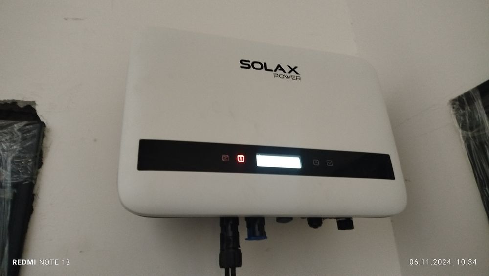 Quyosh panellari.  Солничный панел.