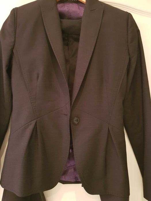 Стилен дамски костюм 100% вълна