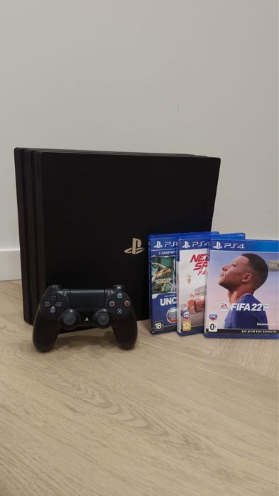 PlayStation pro 4/1 терабайт с джостиком и дисками