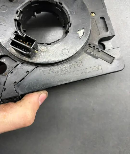 Spirala volan 1J0 959 654 J Volkswagen VW Golf 2001 1.4 MT (75 hp)