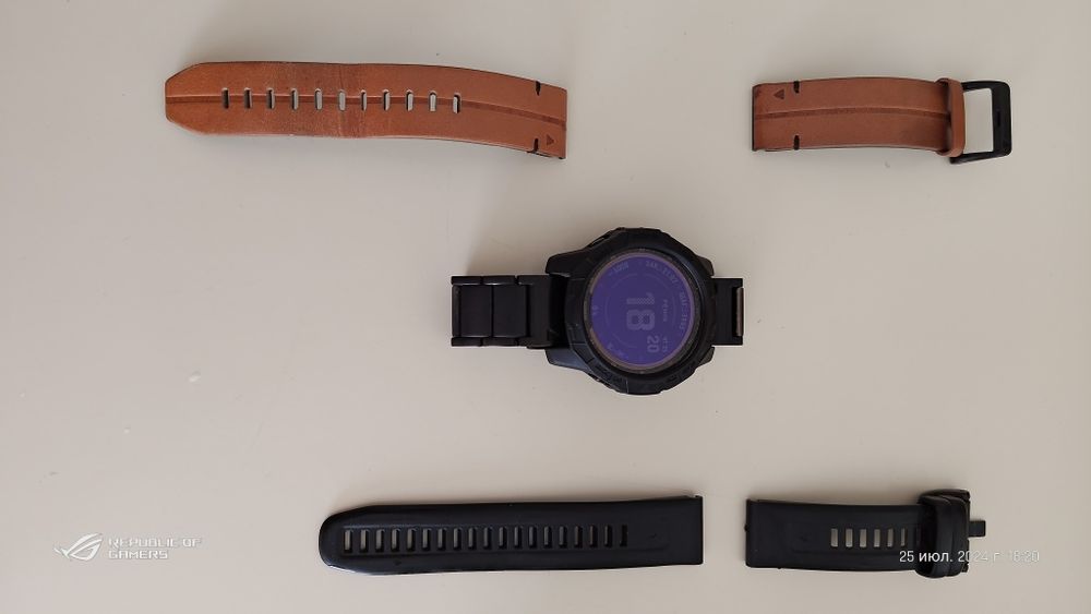 Продам смарт часы Garmin Fenix 7 Sapphire Solar.