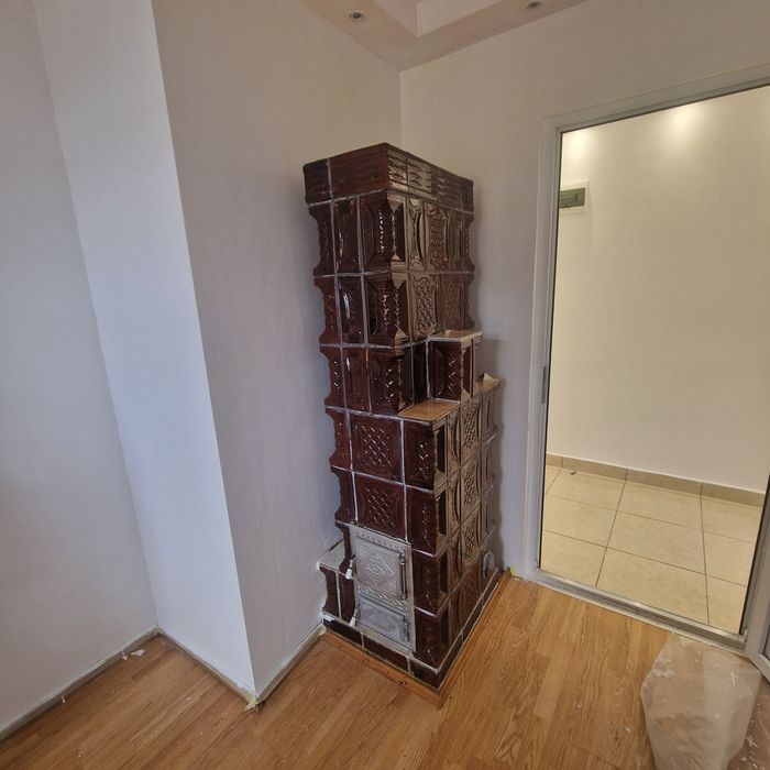 Vând sobă  arata foarte bine