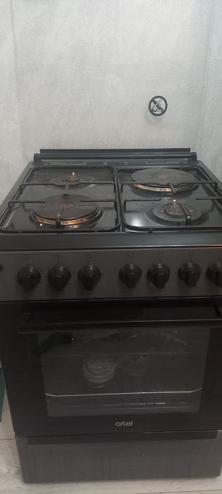 Продам кухонную плиту