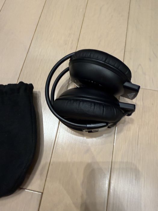 Наушники Bentley