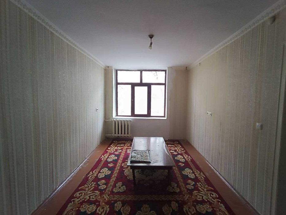 1 комнатная квартира в кирпичном доме по ул.Гагарина
