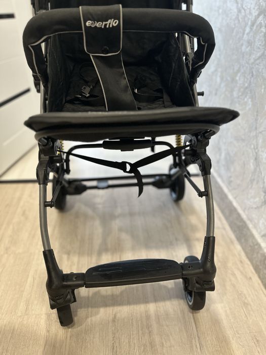 Продам коляску прогулочную