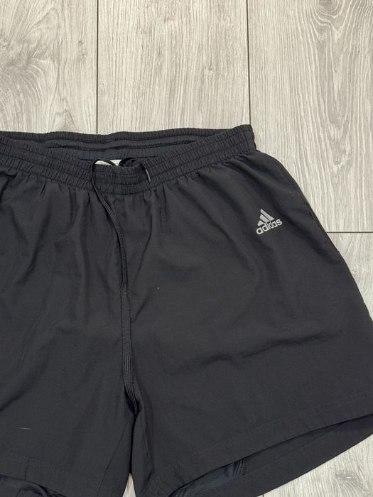 Adidas black training shorts – mărimea M