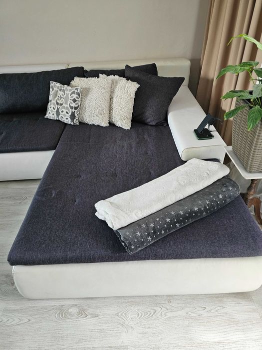 Модулен ъглов диван 380 см – 250 €