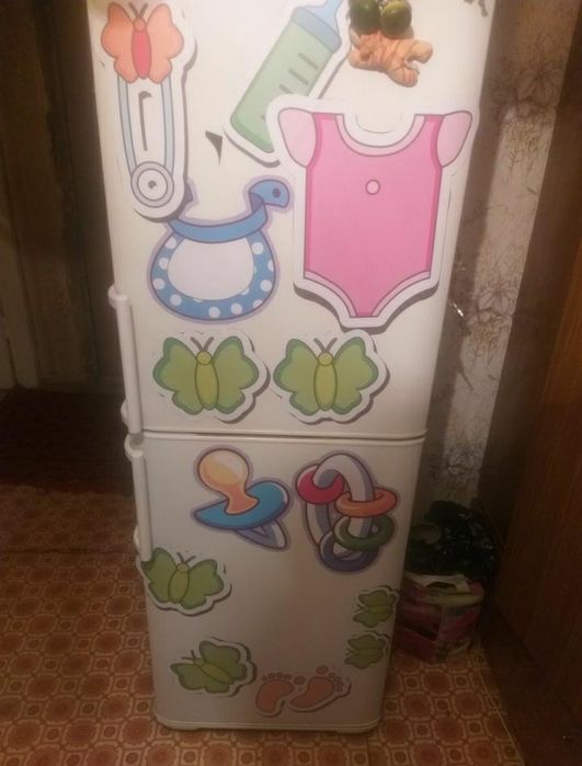 Продам наклейки на выписку