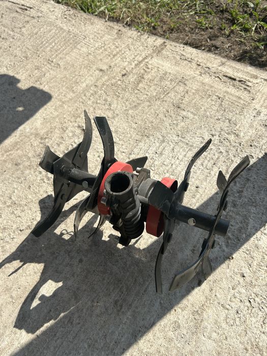 Cultivator pentru motocoasa